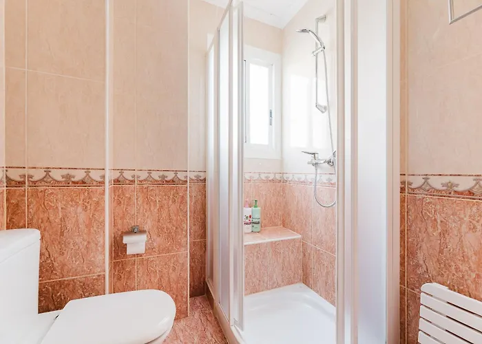 Piscina, Terraza, Espaciosa Y Buena Energia Apartman